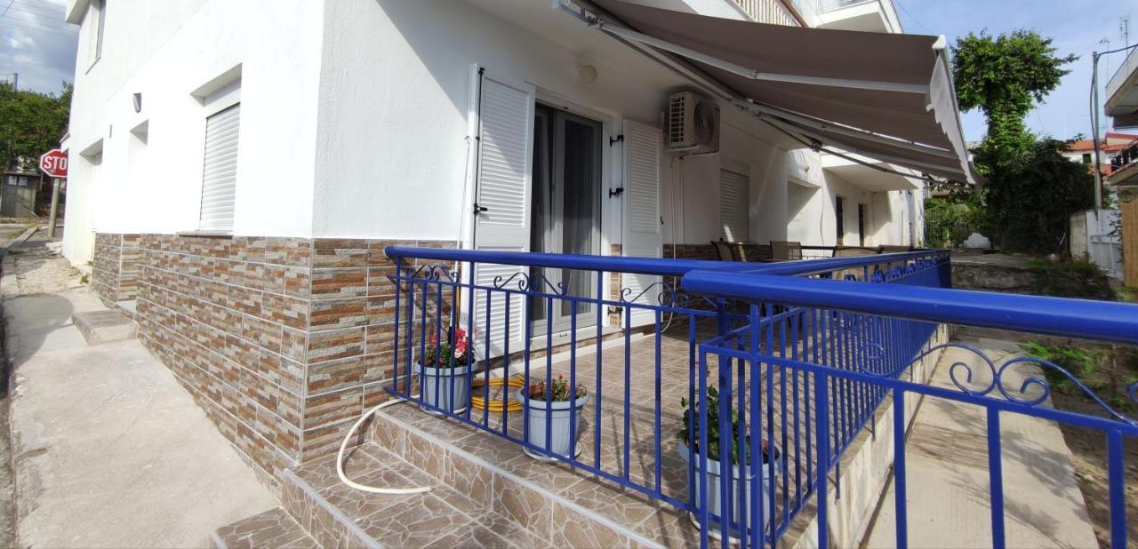 Seaside Apartments Nea Iraklia Ngoại thất bức ảnh