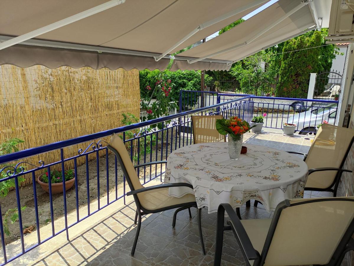 Seaside Apartments Nea Iraklia Ngoại thất bức ảnh