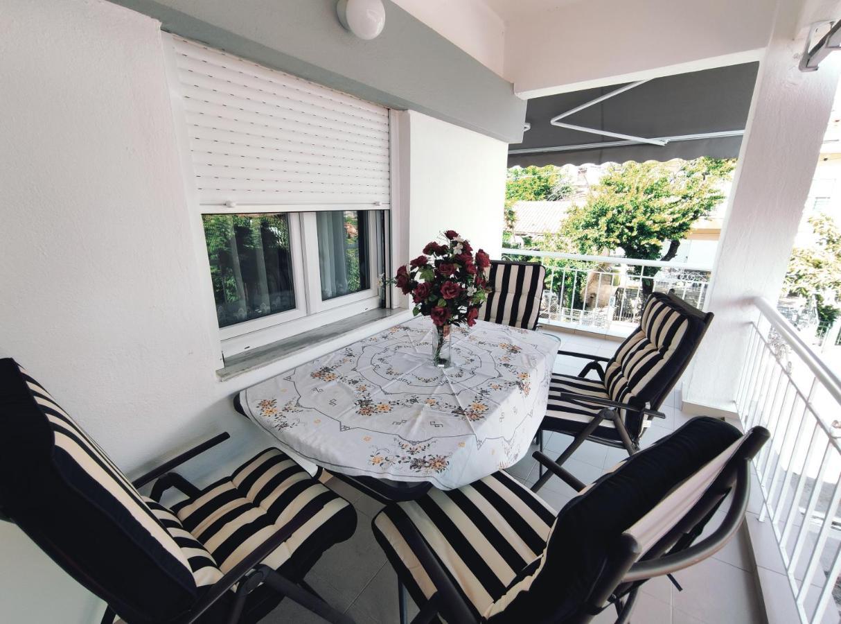 Seaside Apartments Nea Iraklia Ngoại thất bức ảnh