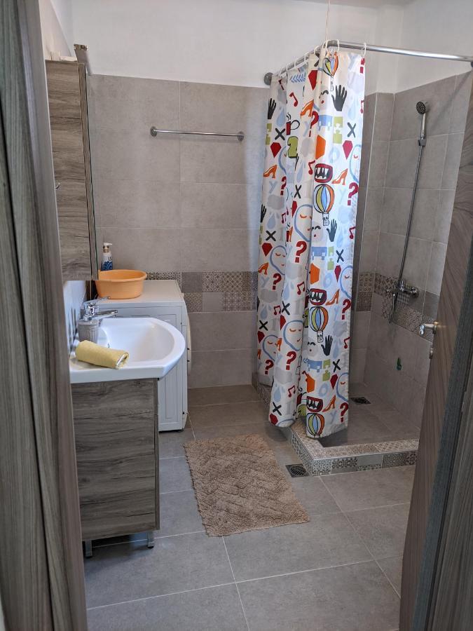 Seaside Apartments Nea Iraklia Ngoại thất bức ảnh