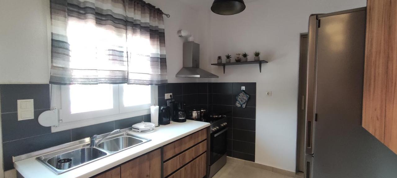 Seaside Apartments Nea Iraklia Ngoại thất bức ảnh