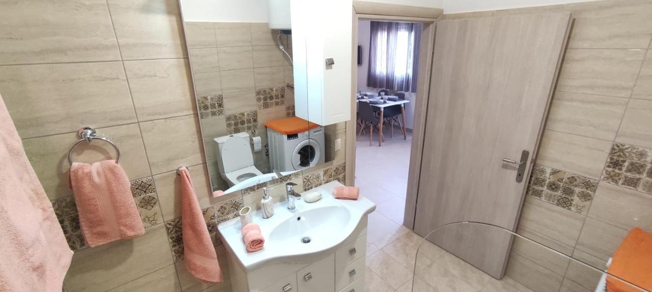 Seaside Apartments Nea Iraklia Ngoại thất bức ảnh